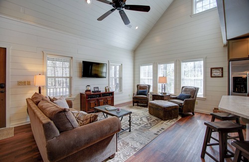 Mount Ida House | The Lodge at Twin Creek, Rate Reduced
