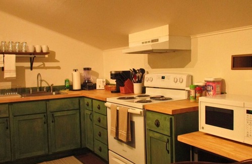 Hot Springs House | The Loft at Aspen Pine with Wi-Fi, AC in wonderful Hot Springs