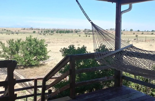 Hoehne House | The Lone Star Ranch with a view