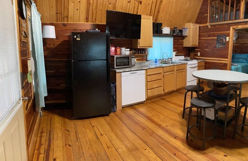Board Camp Cabin | The Mabry’s Cabin in the Woods - Relax/Swim/Ride ATVs - Mena, AR