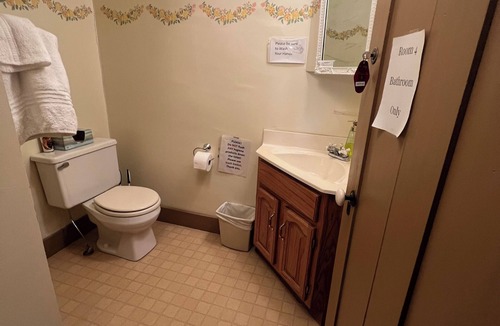 Bentonsport Bed & Breakfast | The Maid of Iowa – Riverboat-Inspired Room in Historic Inn