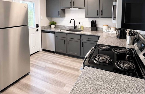 Dallas Apartment | The Monroe by Stylish Stays