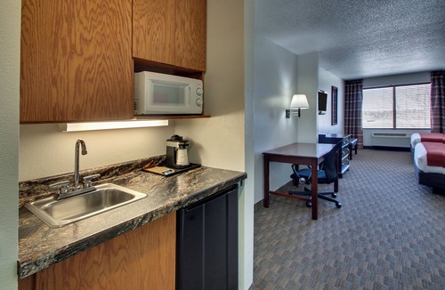 Valentine Hotel | The Niobrara Lodge
