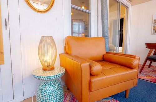 St. Marys House | The Palmer-Across from the Armory-1 block to Main Street-best amenities in STM