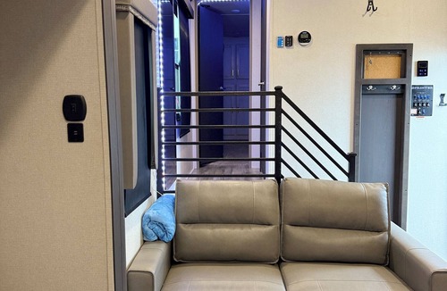 Pueblo West House | The Pearl- A Luxe Camper