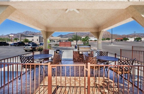Northeast El Paso House | The Perfect Room for Your Next Staycation!