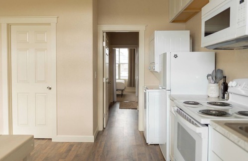 Pasco Apartment | The Quiet Hideaway - Guest House