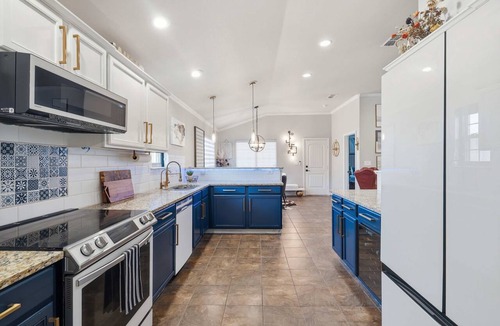 Lubbock House | The Quincy - 4BR/2BA - Southwest Lubbock