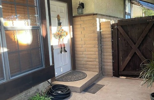 San Angelo House | THE RED ARROYO TOWNHOUSE - Just minutes away to any area in San Angelo! !