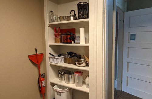 Nauvoo Apartment | The Red Front Suite - Sleeps 15