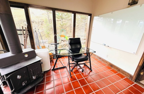 Evergreen West Central House | The Red Rocks Backstage Oasis – A Creative Haven Near the Amphitheater Sleeps 25