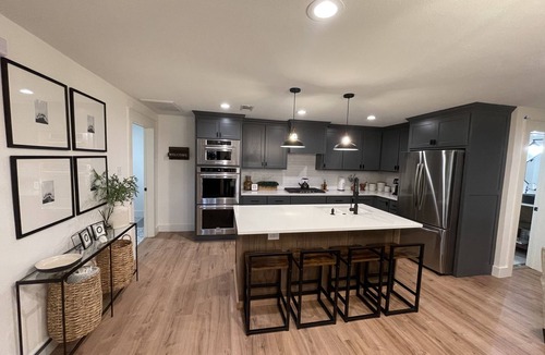 Justin House | The Retreat on 2nd St