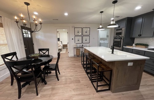 Justin House | The Retreat on 2nd St