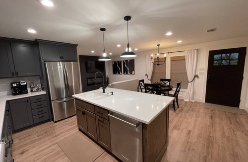 Justin House | The Retreat on 2nd St