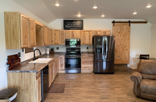 Centerville House | The Rose Creek Cottage, at base of Petit Jean Mountain sleeps 4
