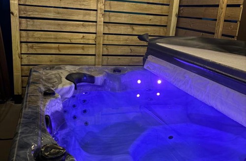 Perrysville House | The Rustic Triangle A-Frame with Hot Tub