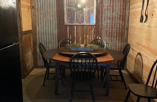 Bokchito House | The Rustic Udder-3 Queen 2 Twin/1 bath 15 min to Choctaw Casino