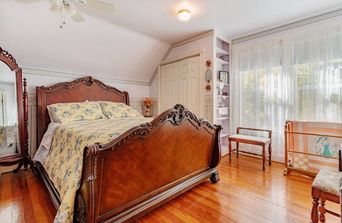 Golden Bed & Breakfast | The Silk Pincushion - Easy access to downhill skiing