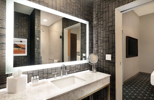 Downtown Denver Hotel | The Slate Denver, Tapestry Collection By Hilton