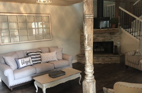 Ransom Canyon House | The Southern Perch: Sleeps 8