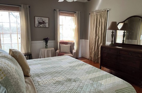 Hunt House | The Stone House has it all: nostalgia, adventure, modern comfort and serenity.