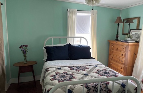 Hunt House | The Stone House has it all: nostalgia, adventure, modern comfort and serenity.