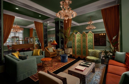 Uptown Hotel | The Stoneleigh, Autograph Collection
