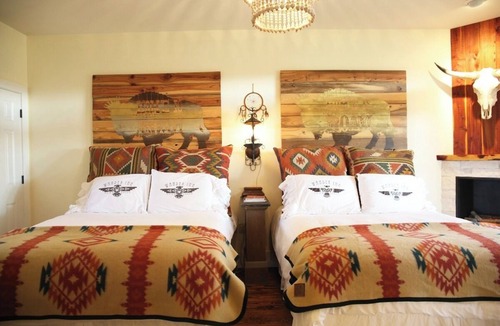 Round Top Bed & Breakfast | The Thunderbird Room - Wander Inn