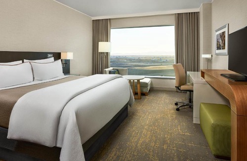 Dupont Hotel | The Westin Denver International Airport