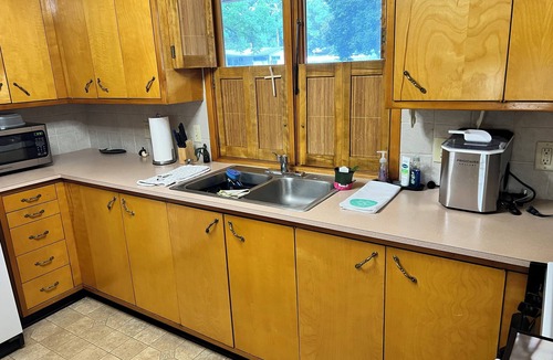 Lincoln House | The Wren House: A quiet house nestled in northeast Lincoln.