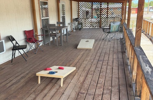 Reserve House | This charming and simple cottage offers 2 bedroom and close to popular places