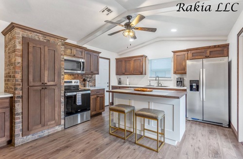 Central Oklahoma City House | This house is a 3 bedroom(s), 2 bathrooms, located in The Village, OK.