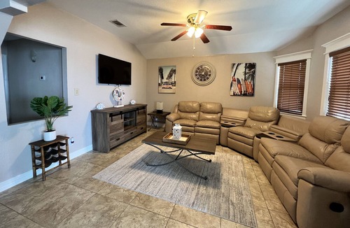 San Leon House | This is a beautiful place to relax with the amazing view waterfront