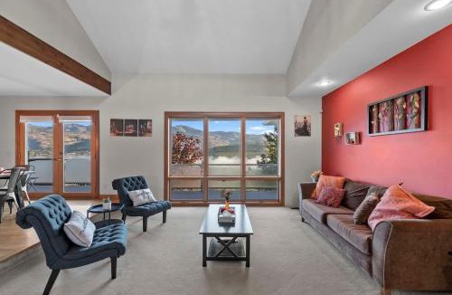 Manson House | Three Lakes Haven - Pacific Retreats
