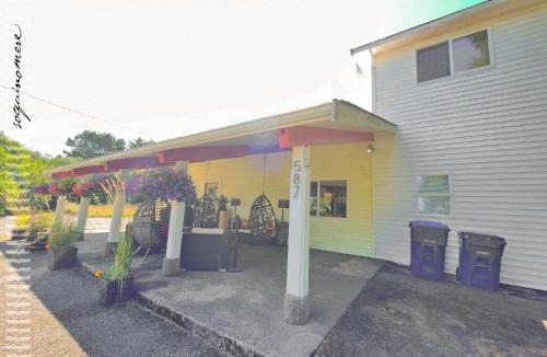 Ocean Shores House | Tide Pool Cabin, a Soquinomere Private Hotel on the Dunes, Downtown Ocean Shores