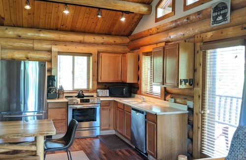 Winthrop Cabin | Timber Wolf Cabin: One Bedroom