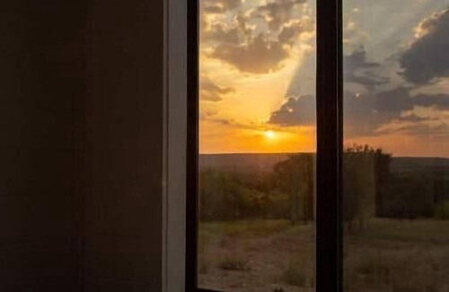 Thurber House | Tiny Home Near Palo Pinto Mountains State Park + Scenic Views + Fire pit + Grill