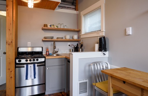 Phinney Ridge Cottage | Tiny House
