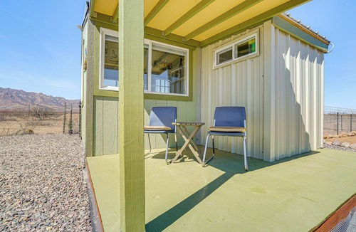 Rodeo Apartment | Tiny Town Cottages in Rodeo! 'Dog House'