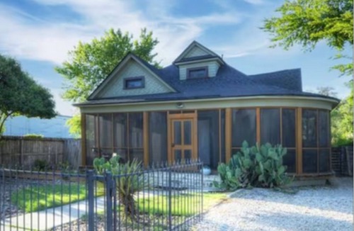 Midtown House | TOBIN HILL OASIS - PRIVATE POOL HOUSE 3BD/2.5BA, SCREENED IN PORCH, FULL KITCHEN