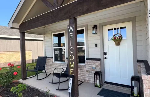 Abilene House | Tombstone Casa