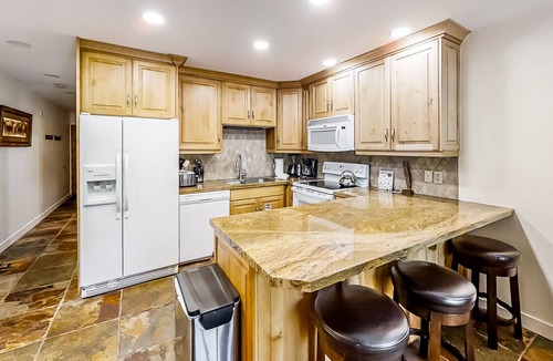 North Park City Condo | Top-Floor Snowcrest Condo | Fireplace, Pool & Hot Tub | Walk to Slopes & Bus