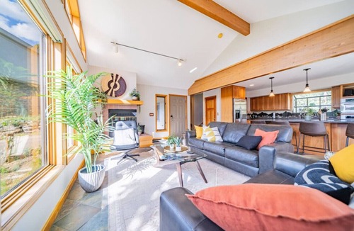 Windcliff Estates House | Top of the World Views! Near Town, National Park