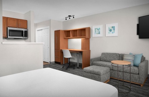 Victory Hills Hotel | TownePlace Suites by Marriott Albuquerque Airport