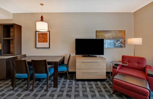 Biggs Field Hotel | TownePlace Suites by Marriott El Paso East/I-10
