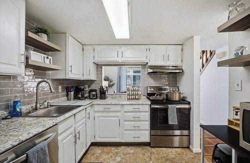 Fort Collins House | Townie at the Foothills | Hop, Skip & Hike