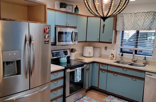 Moses Lake Condo | Tranquil 2-Bedroom Zen Condo Fully Stocked Kitchen, Patio, & Next to Golf Course