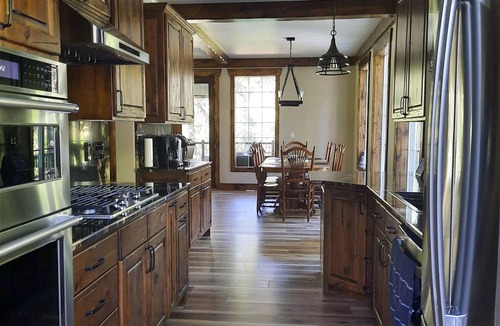 Garden Valley House | Tranquil Treasure House in Terrace Lakes Golf Resort