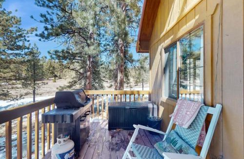 Westcliffe House | Tranquil Wet Mtn Cabin w/Views on 3 Acres!