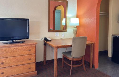 Lubbock Hotel | Travelodge by Wyndham Lubbock